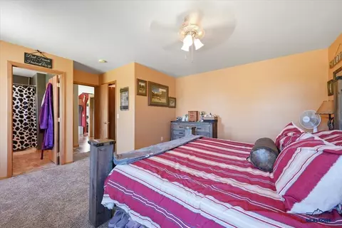 1323 Dacar St, Belle Fourche, SD 57717 photo 12