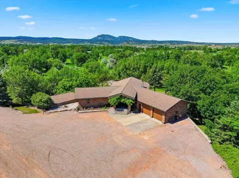 616 Rio Dr, Spearfish, SD 57783 photo 2
