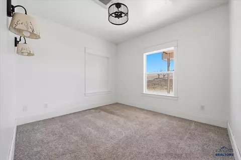 19746 Hunter Rd, Spearfish, SD 57783 photo 13