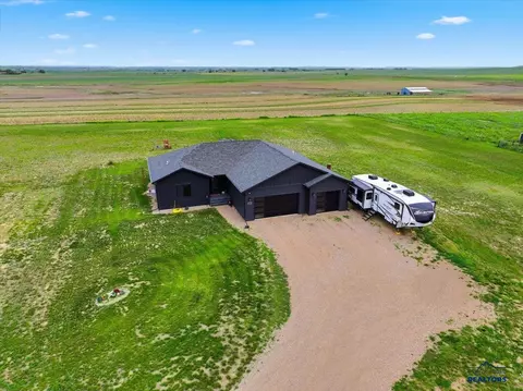 Exterior - 13368 194th St, Vale, SD 57788 photo 3 of 3