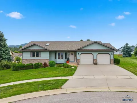 1809 Buckboard Cir, Spearfish, SD 57783 photo 2