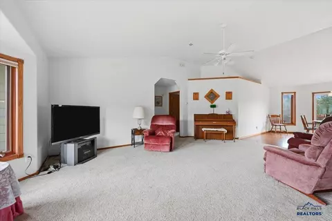 1809 Buckboard Cir, Spearfish, SD 57783 photo 5
