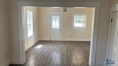 Living - 703 4th Ave, Edgemont, SD 57735 photo 1 of 3