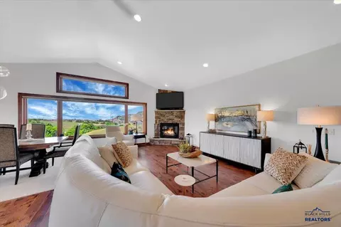 420 Belleview Ct, Spearfish, SD 57783 photo 6
