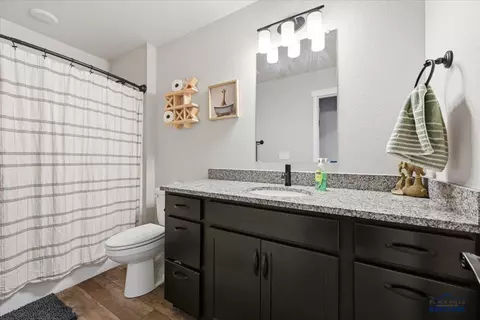 Bath - 444 Henry Potter Rd, Box Elder, SD 57719 photo 3 of 3