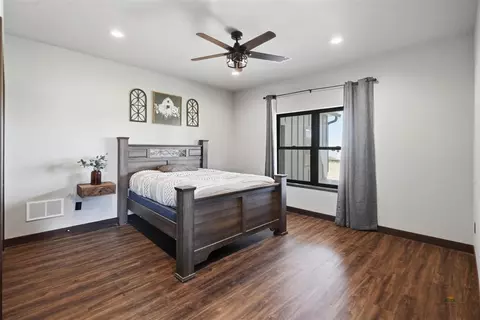 Bedroom - 20258 Avalanche Rd, Whitewood, SD 57793 photo 6 of 6