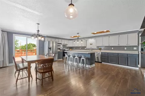 Kitchen - 1004 E St, Edgemont, SD 57735 photo 4 of 4