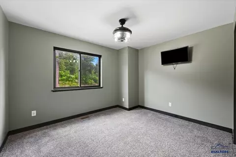 3135 American Eagle Rd, Spearfish, SD 57783 photo 26