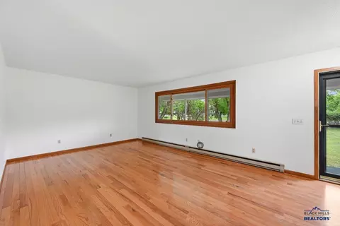 Living - 705 Pine Road Pne, Spearfish, SD 57783 photo 3 of 3
