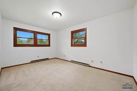 Bedroom - 705 Pine Road Pne, Spearfish, SD 57783 photo 2 of 5