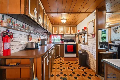 8048 Blucksberg Dr, Sturgis, SD 57785 photo 8