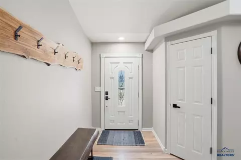 2414 Windmill Dr, Spearfish, SD 57783 photo 3