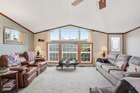 1332 Spearfish Mountain Ln, Spearfish, SD 57783 photo 7