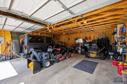 172 W Pine St, Spearfish, SD 57783 photo 25