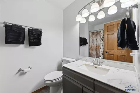 172 W Pine St, Spearfish, SD 57783 photo 11