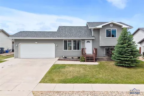 757 Old Cavalry Rd, Box Elder, SD 57719