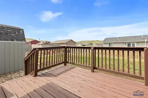 757 Old Cavalry Rd, Box Elder, SD 57719 photo 7