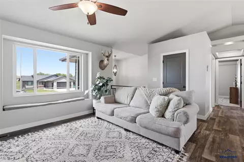 657 Rachel Ln, Box Elder, SD 57719 photo 10