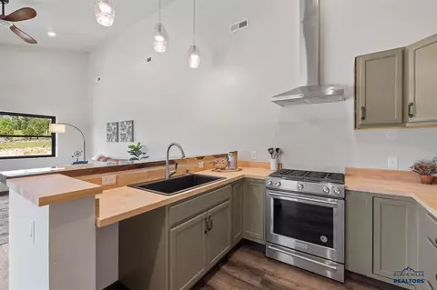 Kitchen - 22231 Us Highway 85, Lead, SD 57754 photo 4 of 5