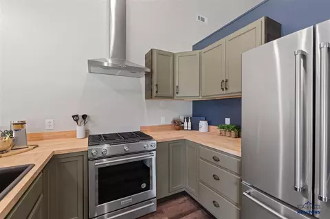 Kitchen - 22231 Us Highway 85, Lead, SD 57754 photo 5 of 5