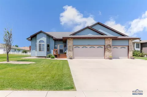 2423 Smith Ave, Rapid City, SD 57701