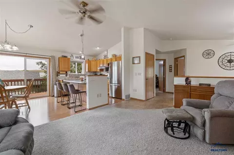 4307 Paddock Ct, Rapid City, SD 57701 photo 4