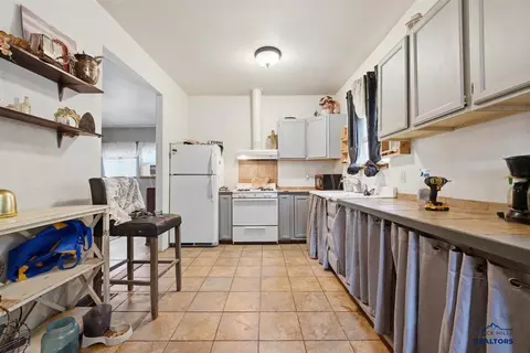 Kitchen - 406 Barclay Ave, Lead, SD 57754 photo 1 of 2