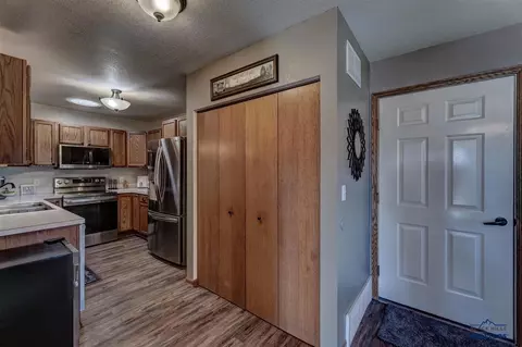 6640 Manchester St, Summerset, SD 57718 photo 9