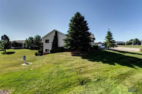 6640 Manchester St, Summerset, SD 57718 photo 4