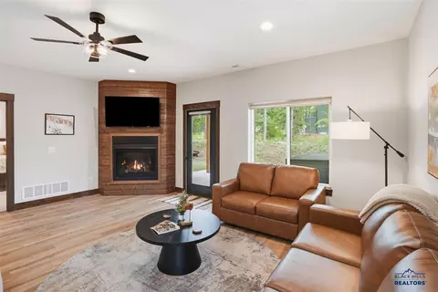 Living - 11277 Black Forest Rd, Lead, SD 57754 photo 2 of 4