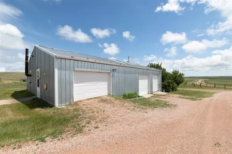 Other - 25974 Fairburn Rd #SOUTH FAIRBURN RD, Fairburn, SD 57738 photo 9 of 17