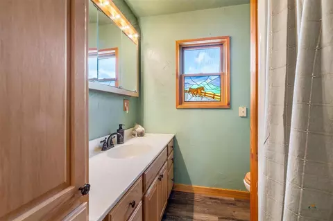 Bath - 25974 Fairburn Rd #SOUTH FAIRBURN RD, Fairburn, SD 57738 photo 1 of 2