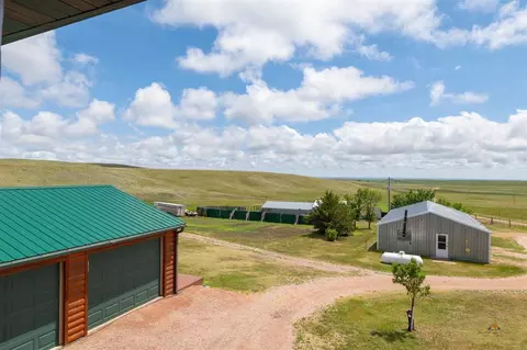 Other - 25974 Fairburn Rd #SOUTH FAIRBURN RD, Fairburn, SD 57738 photo 7 of 17
