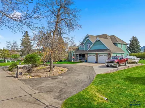 108 Clark Ln, Spearfish, SD 57783 photo 2