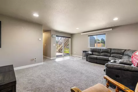 6674 Cambridge Pl, Summerset, SD 57718 photo 13