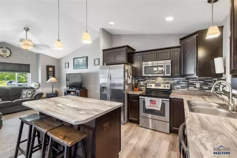 6674 Cambridge Pl, Summerset, SD 57718 photo 9