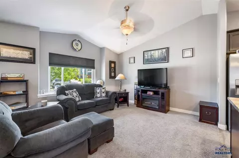 6674 Cambridge Pl, Summerset, SD 57718 photo 5