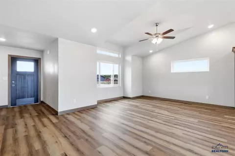 Living - 1103 Cobalt Dr, Rapid City, SD 57701 photo 2 of 5