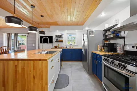 Kitchen - 714 Houston Ave, Lead, SD 57754 photo 2 of 3