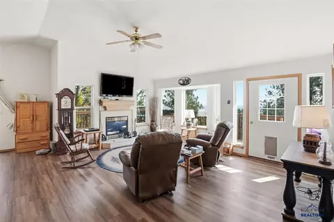 8912 Ridge Trl, Sturgis, SD 57785 photo 9