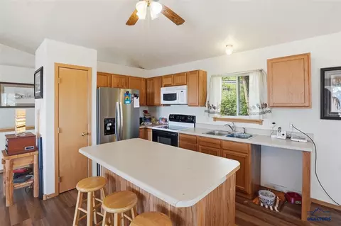 8912 Ridge Trl, Sturgis, SD 57785 photo 13