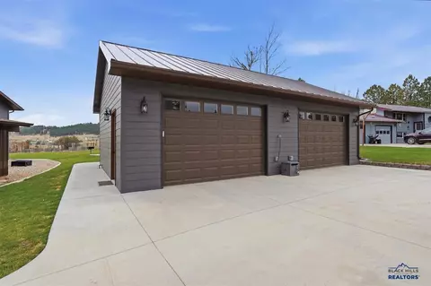 21046 Torrey Pines Ct, Sturgis, SD 57785 photo 5