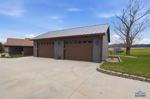 21046 Torrey Pines Ct, Sturgis, SD 57785 photo 4