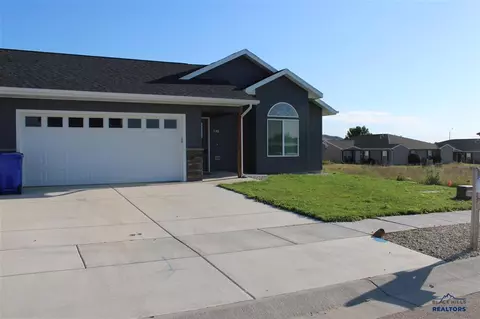 840 Petros Dr, Rapid City, SD 57701