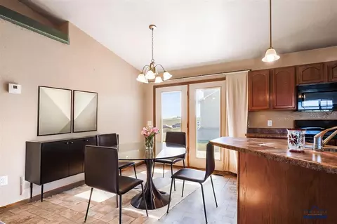 716 Old Cavalry Rd, Box Elder, SD 57719 photo 9