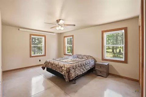 Bedroom - 12230 Red Cliff Rd, Sturgis, SD 57785 photo 3 of 6