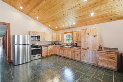 Kitchen - 12230 Red Cliff Rd, Sturgis, SD 57785 photo 1 of 2