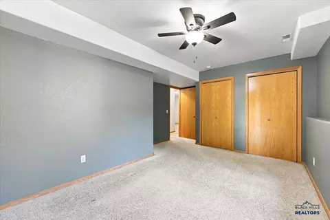 Bedroom - 1802 Sugar Creek Pl, Spearfish, SD 57783 photo 4 of 6
