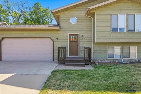 Exterior - 1802 Sugar Creek Pl, Spearfish, SD 57783 photo 1 of 3