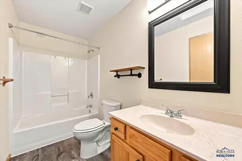 Bath - 1802 Sugar Creek Pl, Spearfish, SD 57783 photo 1 of 2